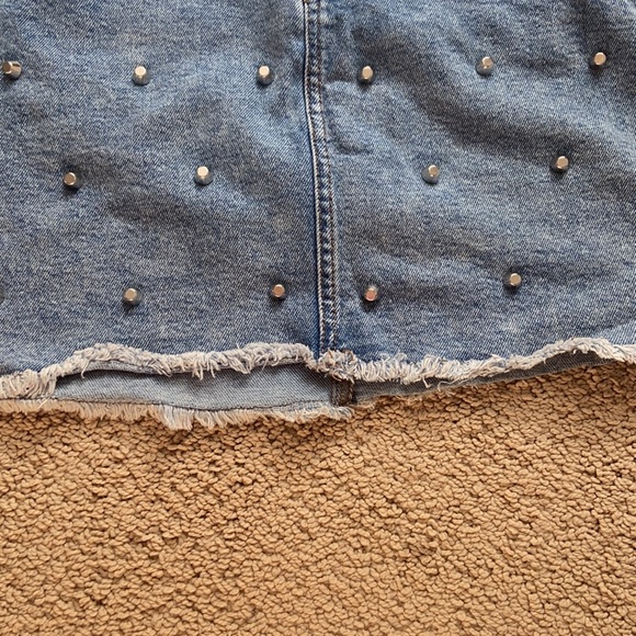 Jean Skirt with Studs - Picture 5 of 6